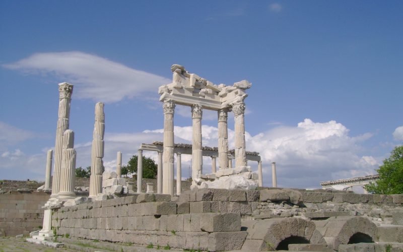 Pergamon Tour